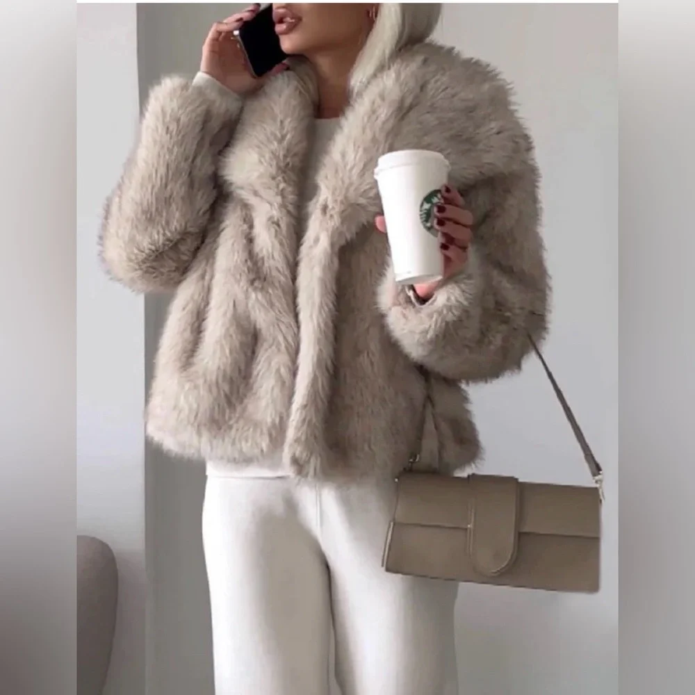 ✨ Faux Fur LUXE Cropped Jacket Khaki Crystal Accent Glam Luxe Sz S NWOT✨ - Picture 1 of 7